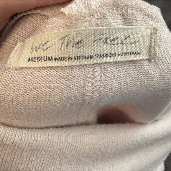 Free People We The Free Women's Cozy Time Funnel Pullover M Light Pink Oversized - Picture 3 of 9